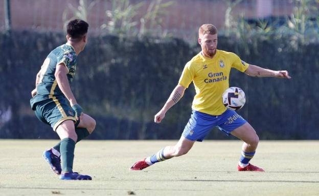 ¿Cree que la UD Las Palmas tiene esta vez un equipo en condiciones de lograr el ascenso?