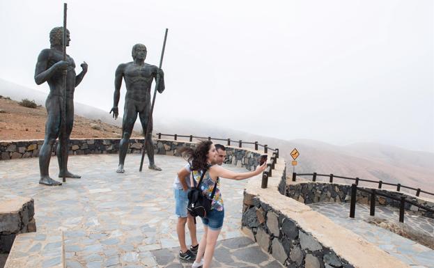 Guise y Ayose, los nombres de los jefes mahos que sobrevivieron ... en la administración