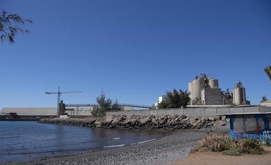 El Gobierno baraja hasta siete opciones para el puerto de Santa Águeda