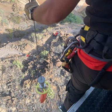 Rescatan en helicóptero a un hombre de 86 años en Tenerife