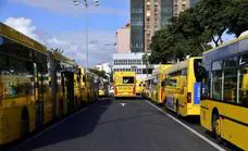 Nueve heridos leves al colisionar una guagua y un turismo la capital grancanaria