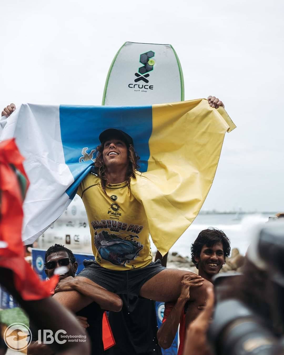 Gesta de Gabriel Molina, que gana en Maldivas la categoría pro junior