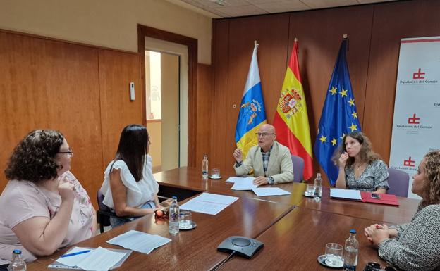 «Falta de transparencia» en la lista de reserva de Derechos Sociales