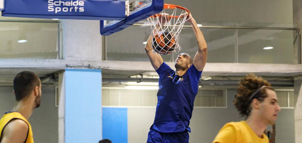 Gran Canaria completes its preseason roadmap with two derbies