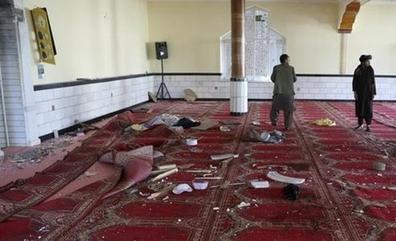 Una treintena de víctimas en un ataque contra una mezquita de Kabul