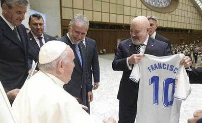 El papa Francisco recibe en el Vaticano al CD Tenerife