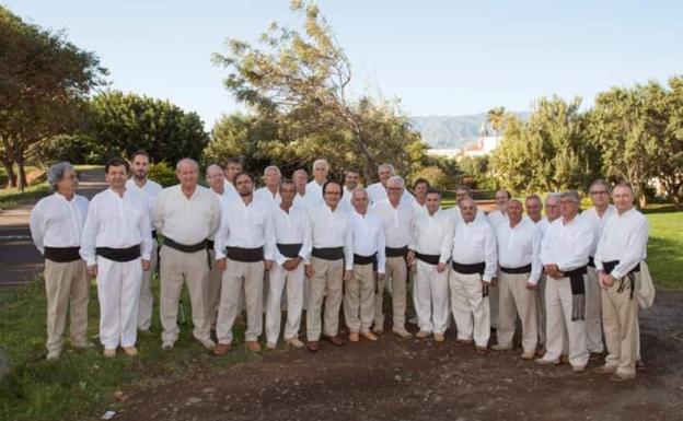 Los Faycanes prepara su gran antología al folclore canario