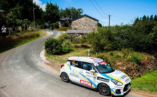 Raúl Quesada y Dani Sosa brillan en Ferrol
