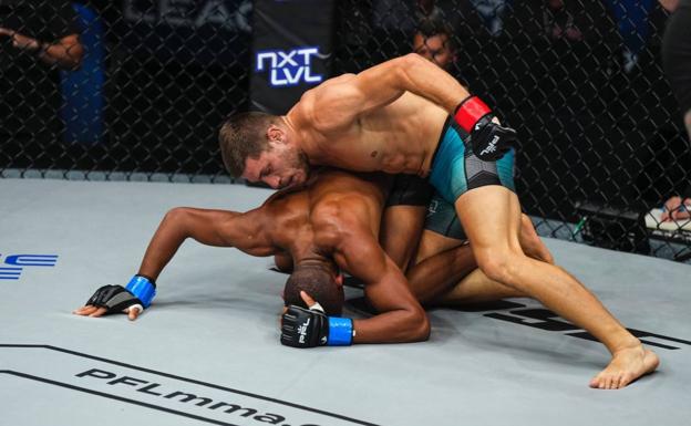 Zebenzui Ruiz se doctora en Londres