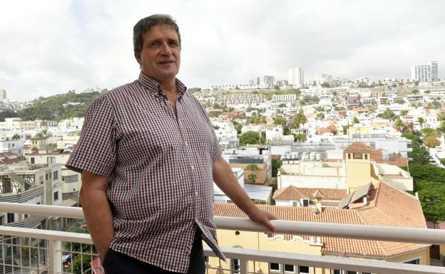 Javier Doreste seguirá en el gobierno tripartito pese a su expulsión de Podemos