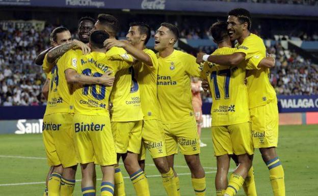 Las Palmas gana en Málaga por oficio, fútbol y jerarquía (0-4)