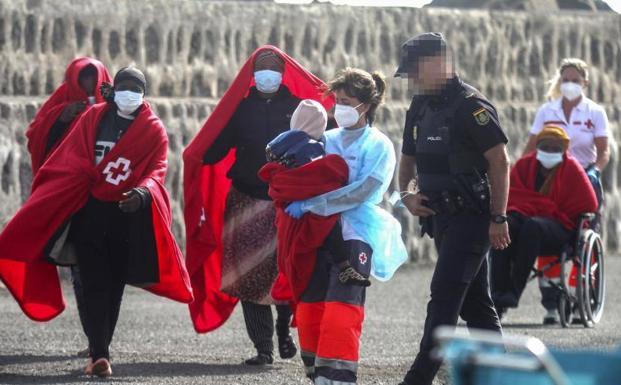 Cruz Roja identifica a 101 migrantes desaparecidos en ruta hacia Canarias