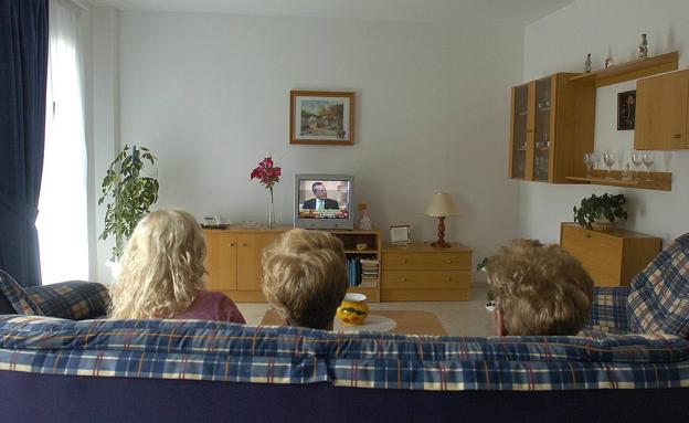 Los canarios esperan más de 500 días para cobrar una pensión no contributiva