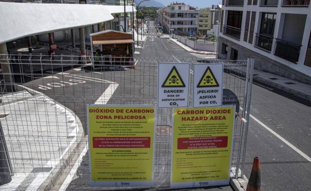 Incumplen las normas y sufren mareos por emisiones de CO2 en Puerto Naos