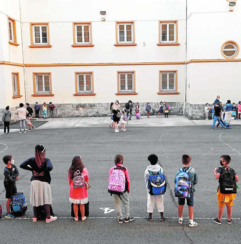 La prolongada caída de la natalidad vacía los colegios canarios: la matrícula baja un 17% en diez cursos