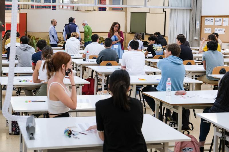 ¿Sirve para algo repetir curso? Un informe de Save the Children asegura que no