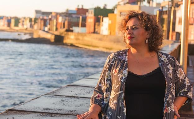Katrina Abuid: «La principal dificultad para pintar un paisaje marino es saber 'ver' el agua»