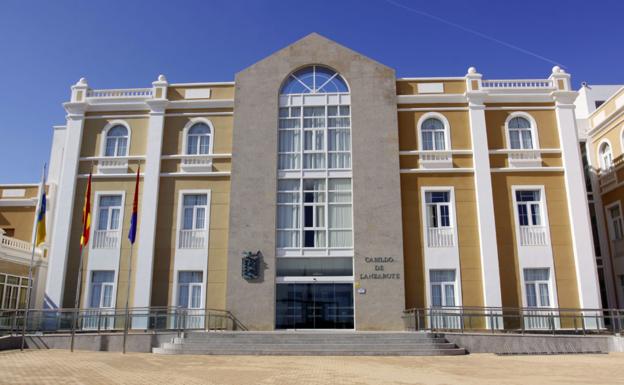 1,6 millones de euros al año para electricidad en el Cabildo