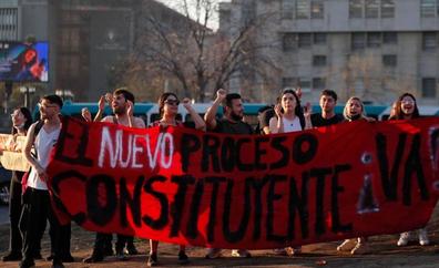 Boric remodela el Gobierno tras el rechazo de Chile a una nueva Constitución