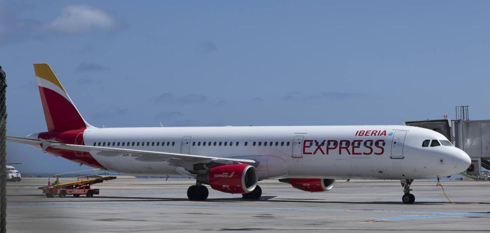 Iberia Express cancels flights between Tenerife and Madrid on the last day of the strike