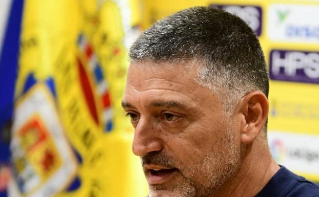 Las Palmas se mantiene invicta