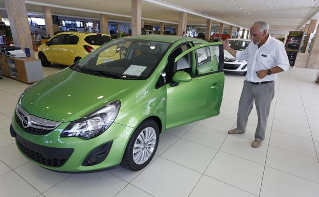 El parque móvil registra nuevo tope, camino de 100.000 vehículos en 2023