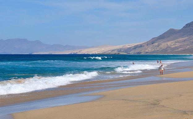 Localizan el cadáver de un bañista en Fuerteventura