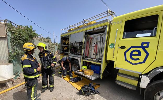 La falta de oposiciones puede suponer el cierre de tres parques de bomberos