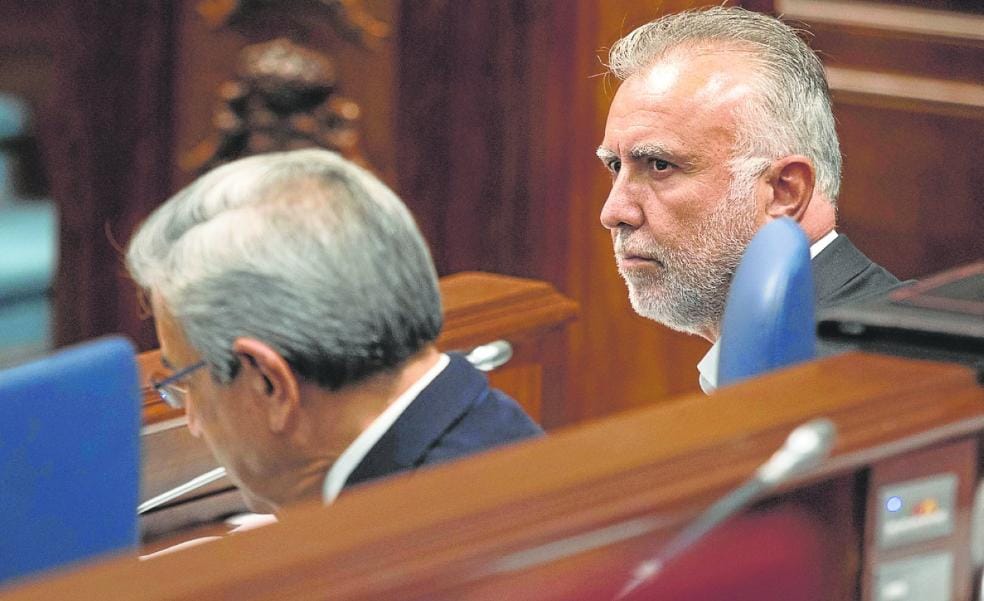 Torres rechaza las pagas vitalicias para los expresidentes y acusa al PP de «calumniar»