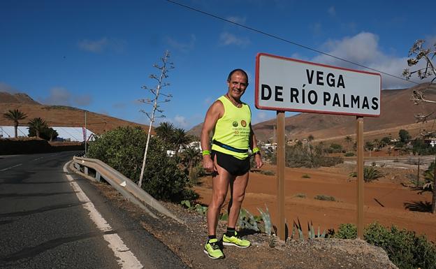 «Voy con el corazón» : Miguel Valdivia cumple 40 años de peregrinar corriendo a la Peña