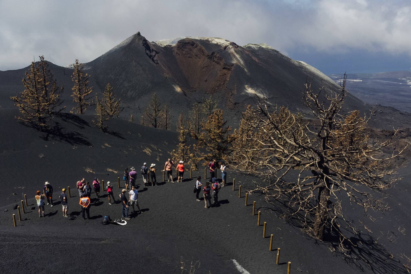 Una caminata al cono volcánico para llevarse La Palma en el corazón