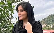 Muere en Irán una joven detenida por llevar mal puesto el velo