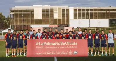 La Selección Española de Fútbol no se olvida de La Palma