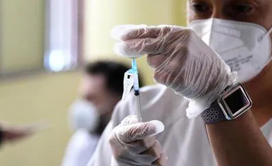 Canarias recibe 273.600 dosis de vacunas adaptadas a nuevas variantes ómicron