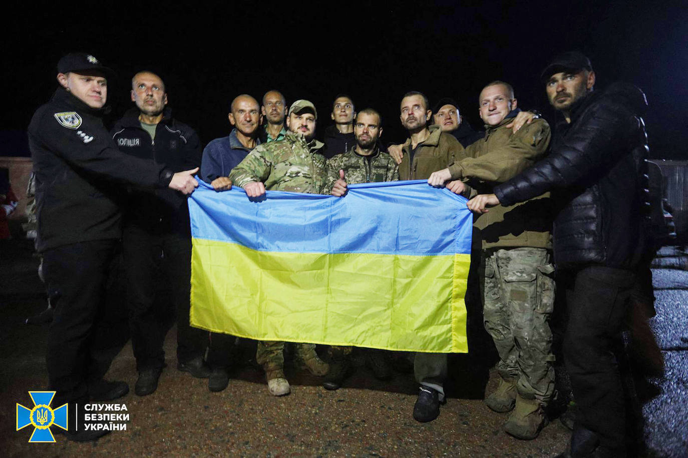 Kiev intercambia 215 prisioneros ucranianos por el oligarca prorruso Viktor Medvedchuk