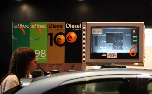 La brecha entre el precio de la gasolina y el diésel se amplía a 16 céntimos