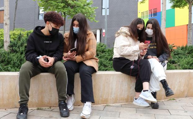 El 14% de la juventud canaria presenta adicción a la tecnología