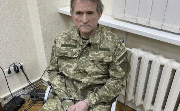 Ucrania canjea a un oligarca cercano al Kremlin por 215 prisioneros