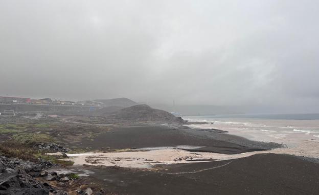 La lluvia causa incidencias en todo el archipiélago