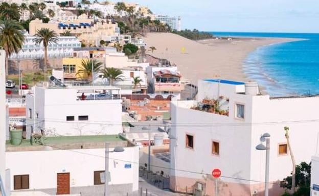 El fiscal pide diez de cárcel por una agresión sexual colectiva en Morro Jable