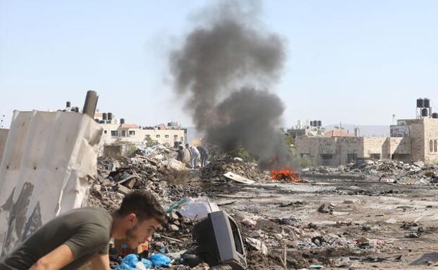 Mueren cuatro palestinos en una redada israelí en un campamento de refugiados en la Cisjornadia ocupada