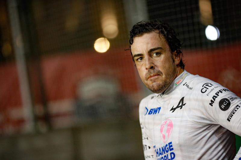 Alonso no aguanta más a Alpine: «Perder 60 puntos es inaceptable»