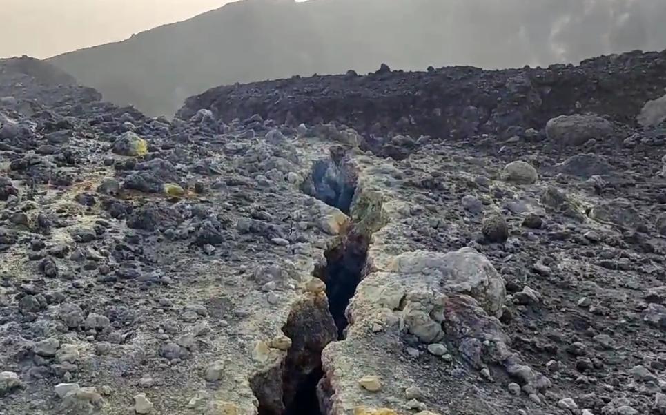 Las grietas del volcán