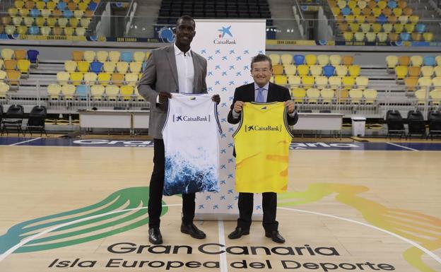 CaixaBank renueva su apoyo a la cantera del Club Baloncesto Gran Canaria