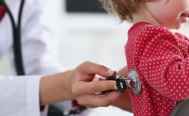 Los pediatras piden especialidades propias: «Los niños no son adultos pequeños»