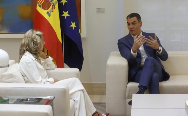 Pedro Sánchez se réune con Yolanda Díaz en Moncloa./EFE | Vídeo: EP