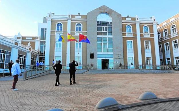 Plazo para optar a las becas estudiantiles del Cabildo