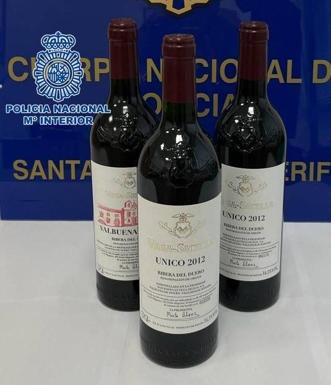 La Policía Nacional detiene a un hombre en Tenerife por hurtar botellas de vino en un carrito de bebé