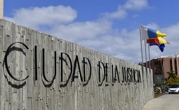 A juicio por robar en once viviendas entre Tafira y Santa Brígida