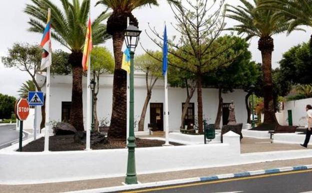 Bruno Medina, a no adscritos en Yaiza